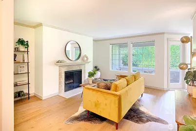 10016 NE 120th Lane #F202, Kirkland, WA 98034 - Photo 3