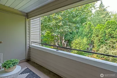 10016 NE 120th Lane #F202, Kirkland, WA 98034 - Photo 13