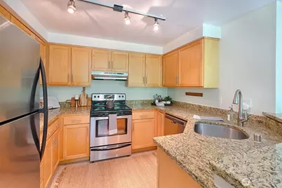 10016 NE 120th Lane #F202, Kirkland, WA 98034 - Photo 9