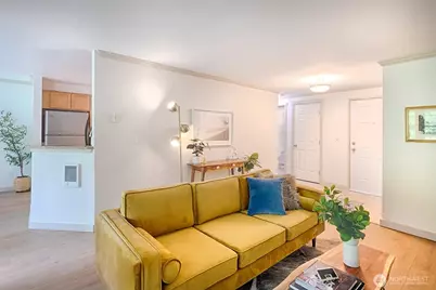 10016 NE 120th Lane #F202, Kirkland, WA 98034 - Photo 5