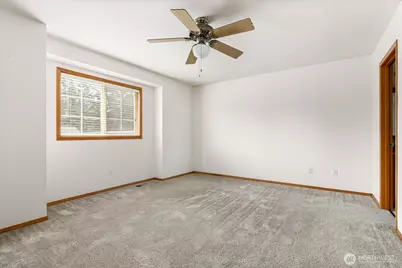 594 SW Regency Drive, Oak Harbor, WA 98277 - Photo 21