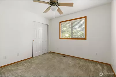 594 SW Regency Drive, Oak Harbor, WA 98277 - Photo 25