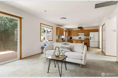 594 SW Regency Drive, Oak Harbor, WA 98277 - Photo 17