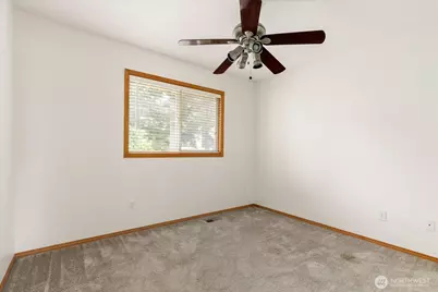 594 SW Regency Drive, Oak Harbor, WA 98277 - Photo 27