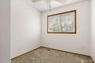 594 SW Regency Dr, Oak Harbor, WA 98277 - Photo 29