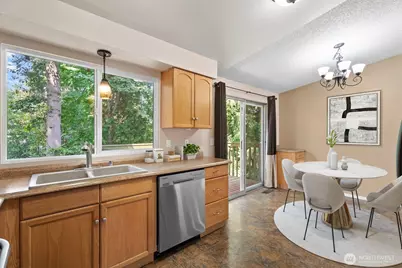19329 142nd Place SE, Renton, WA 98058 - Photo 3