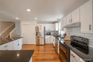 22605 115th St Ct E, Bonney Lake, WA 98391 - Photo 7