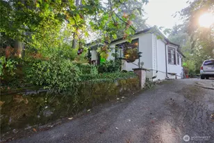 10747 56th Ave S, Seattle, WA 98178 - Photo 3