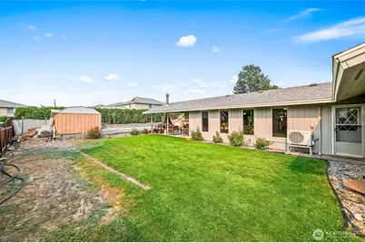 203 SE 1st, East Wenatchee, WA 98802 - Photo 37