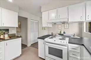 9916 NE 116th St, Kirkland, WA 98034 - Photo 11