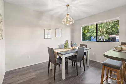 9916 NE 116th Street #202, Kirkland, WA 98034 - Photo 13