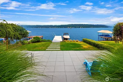 1602 W Lake Sammamish Parkway SE, Bellevue, WA 98008 - Photo 9