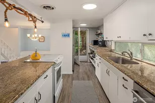 1602 W Lake Sammamish Pkwy SE, Bellevue, WA 98008 - Photo 27