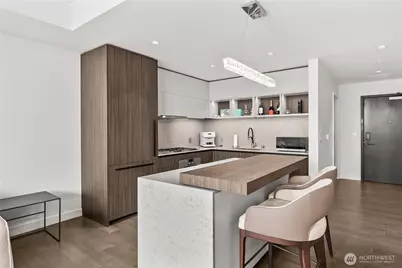 889 Avenue Square NE #302, Bellevue, WA 98004 - Photo 7