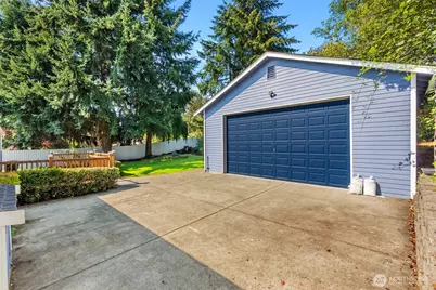 3902 Larchmont Avenue NE, Tacoma, WA 98422 - Photo 37