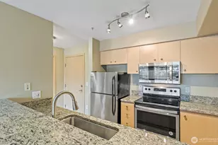 2818 Grand Ave, Everett, WA 98201 - Photo 3