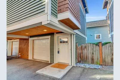 4516 Dayton Avenue N, Seattle, WA 98103 - Photo 19
