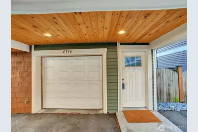 4516 Dayton Avenue N, Seattle, WA 98103 - Photo 13