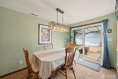 222 SW 305th Street, Federal Way, WA 98023 - Photo 15