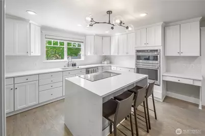 16130 SE 47th Place, Bellevue, WA 98006 - Photo 9