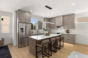 929 N 87th St, Seattle, WA 98103 - Photo 9