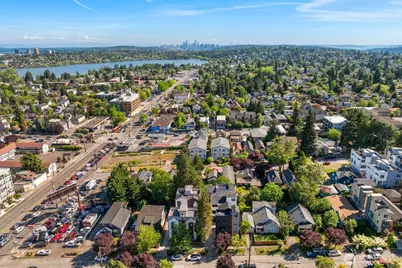 933 N 87th Street, Seattle, WA 98103 - Photo 35