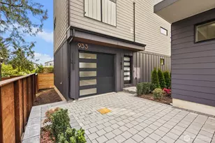 933 N 87th St, Seattle, WA 98103 - Photo 31