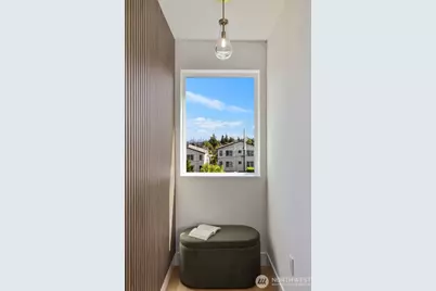 933 N 87th Street, Seattle, WA 98103 - Photo 15