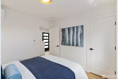 933 N 87th Street, Seattle, WA 98103 - Photo 21