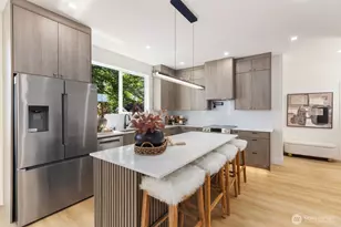 933 N 87th St, Seattle, WA 98103 - Photo 5