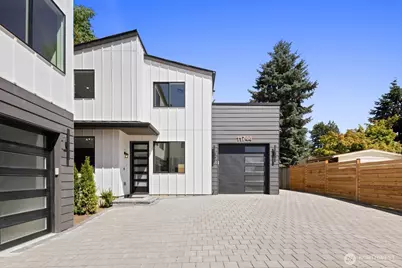 11744 Dayton Avenue N, Seattle, WA 98133 - Photo 23