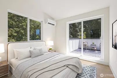 11744 Dayton Avenue N, Seattle, WA 98133 - Photo 15