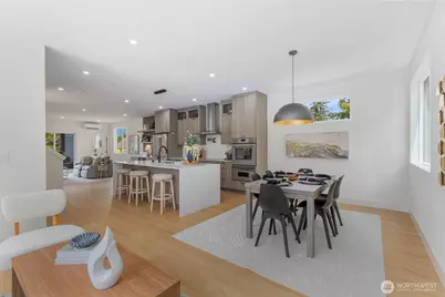 11748 Dayton Avenue N, Seattle, WA 98133 - Photo 21