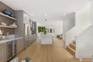 11748 Dayton Ave N, Seattle, WA 98133 - Photo 23
