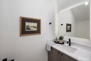 11746 Dayton Ave N, Seattle, WA 98133 - Photo 19