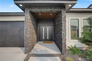 1405 W Lakeside Dr, Moses Lake, WA 98837 - Photo 3