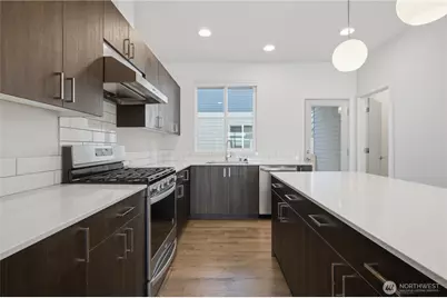 2328 N 185th #B, Shoreline, WA 98133 - Photo 5