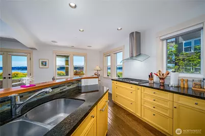 9551 NE South Beach Drive #1A, Bainbridge Island, WA 98110 - Photo 15