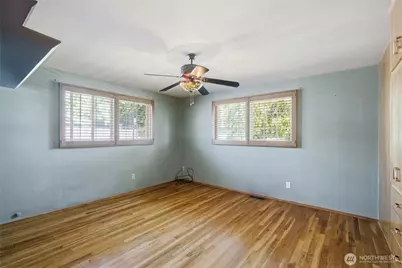 24325 16th Avenue S, Des Moines, WA 98198 - Photo 17