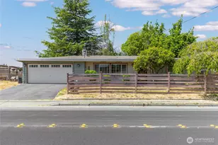 24325 16th Ave S, Des Moines, WA 98198 - Photo 1