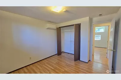 13709 SE 23rd Street #Lower, Bellevue, WA 98005 - Photo 7
