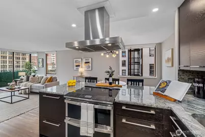 1120 8th Avenue #904, Seattle, WA 98101 - Photo 15