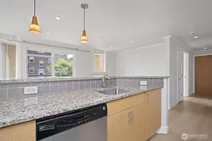 626 4th Ave W, Seattle, WA 98119 - Photo 21