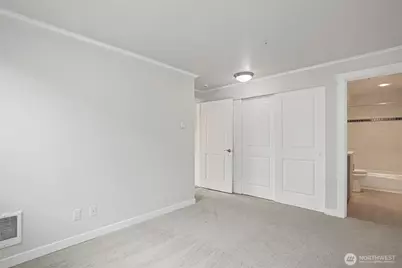 626 4th Avenue W #306, Seattle, WA 98119 - Photo 25
