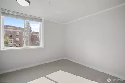 626 4th Avenue W #306, Seattle, WA 98119 - Photo 27