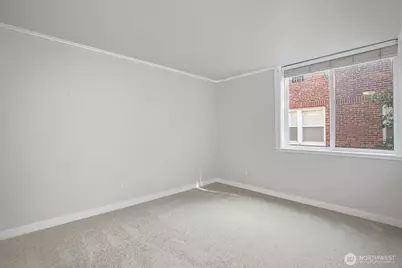 626 4th Avenue W #306, Seattle, WA 98119 - Photo 23