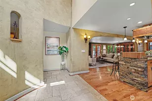 12838 NE 73rd St, Kirkland, WA 98033 - Photo 3