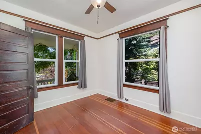 4406 6th Avenue NW, Seattle, WA 98107 - Photo 9