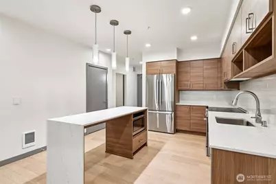 11903 NE 128th St #320, Kirkland, WA 98034 - Photo 13