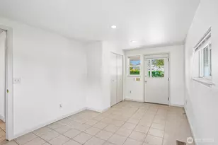 923 16th St SW, Puyallup, WA 98371 - Photo 13
